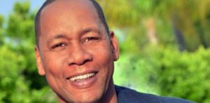 Book Mark Curry - Hire Mark Curry - Comedian