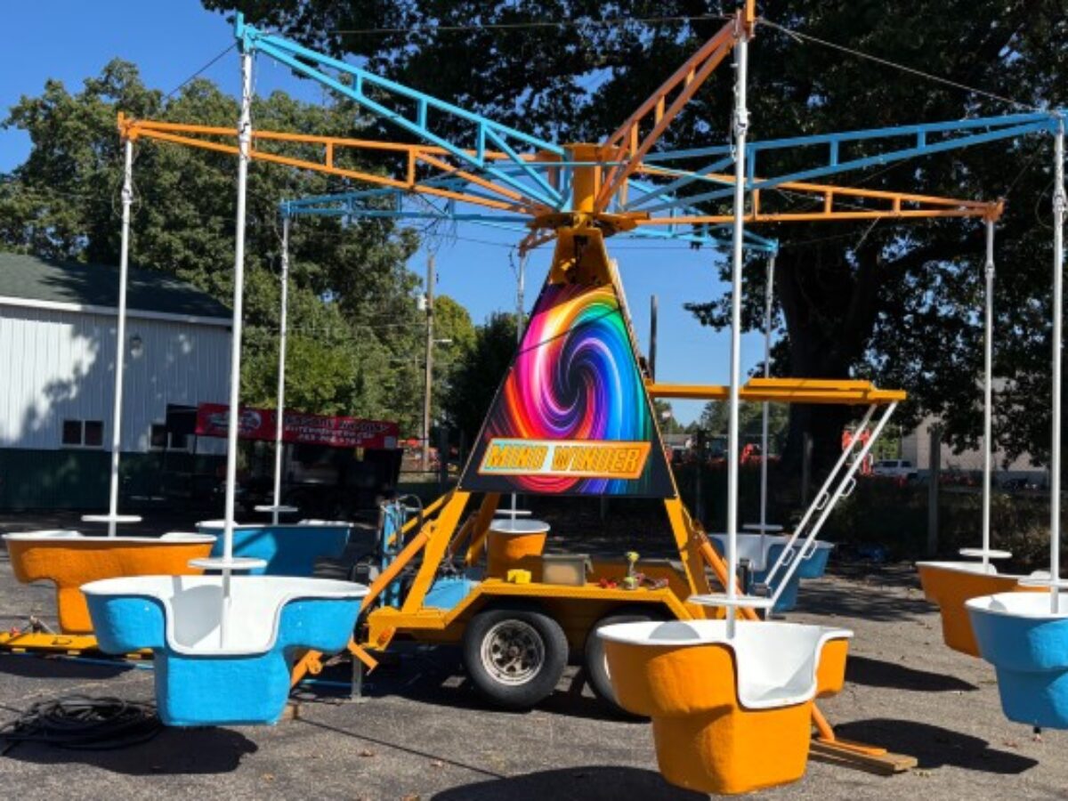 Carnival Ride Rentals in Michigan | Funny Business Agency, image size:1200x900